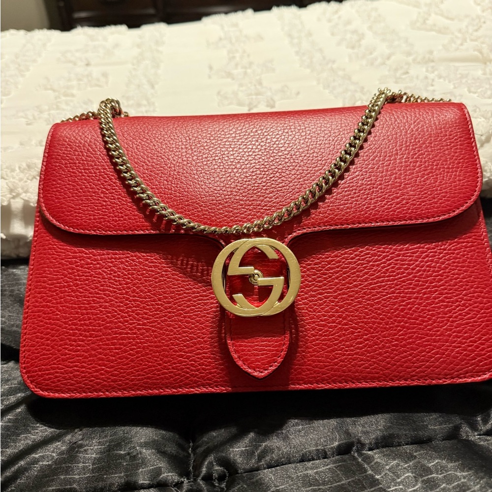 Gucci Red Pebbled Leather Shoulder Bag with Gold GG Chain